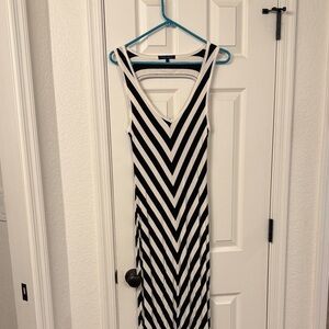 Elegant Chevron Maxi Dress